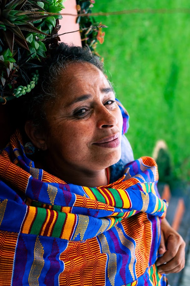 Read more about the article KaleidHERscope – Episode 47: Both oppressed and completely free:  S.African poet Phillippa Yaa de Villiers talks about her identity journey (6/5/2025)