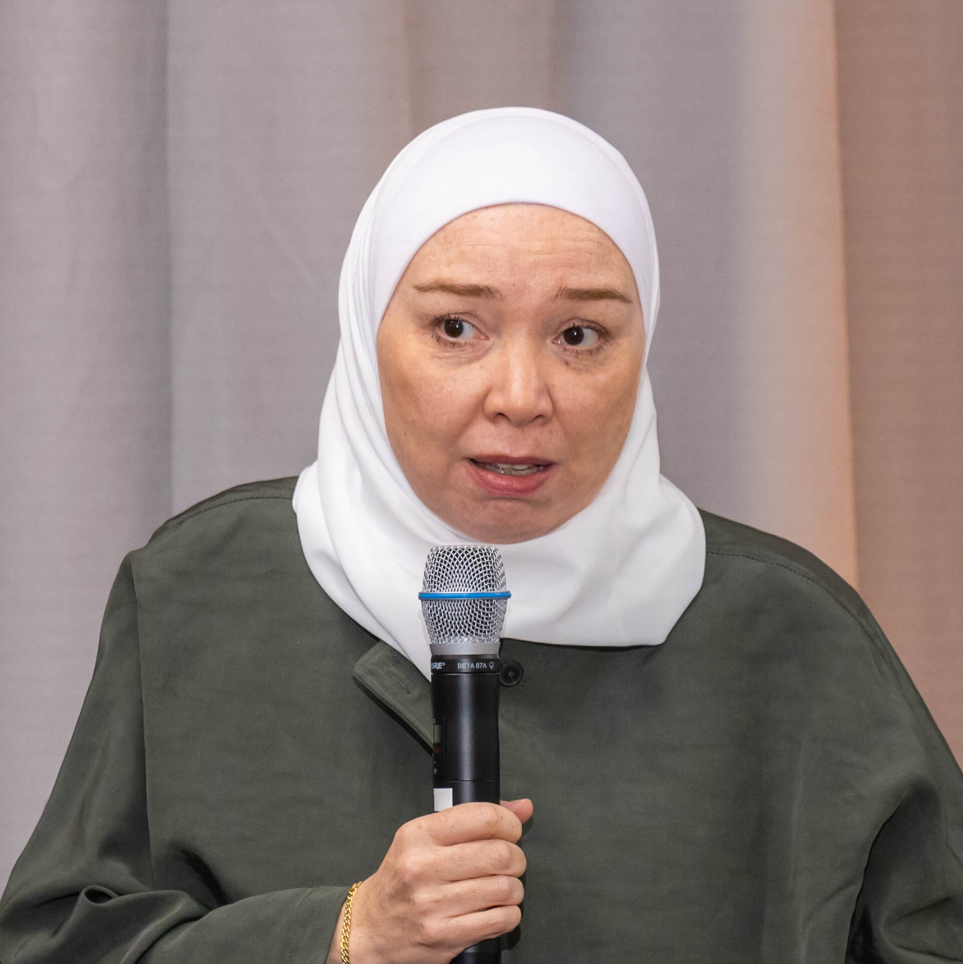 You are currently viewing KaleidHERscope – Episode 63: Syrian peace-builder Abir Haj Ibrahim speaks about achieving her goals and the links to her religious beliefs (7/1/2026)